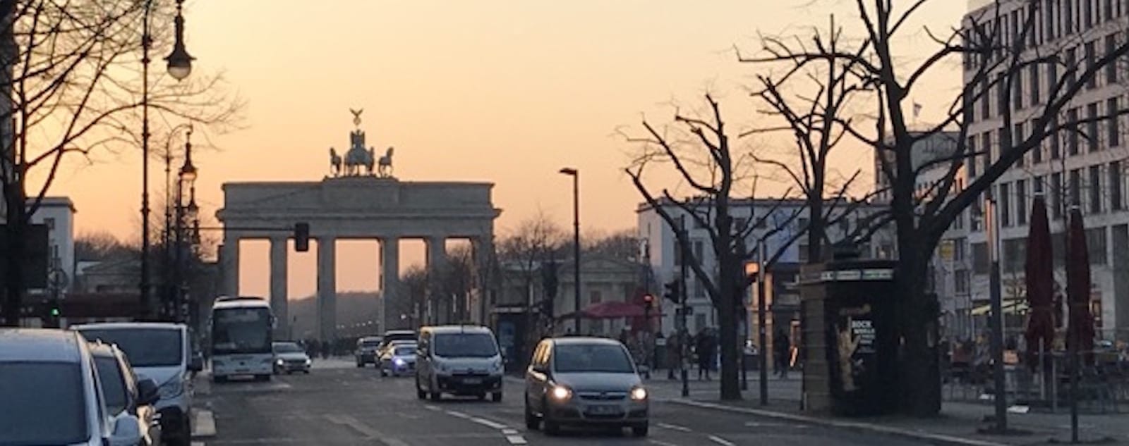 Brandenburg Gate open